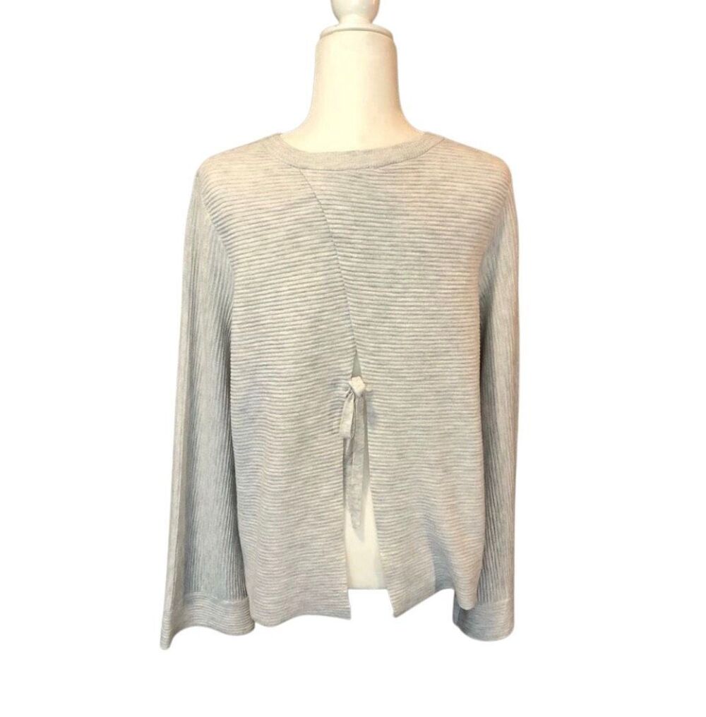 GF Collection knit light gray ribbed split back long sleeve top - S